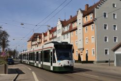 Tram Augsburg Typ Siemens Combino am Westfriedhof