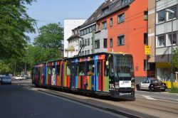 Straßenbahn Essen Tram EVAG Duewag M8C mit Vollwerbung am Rüttenscheider Stern